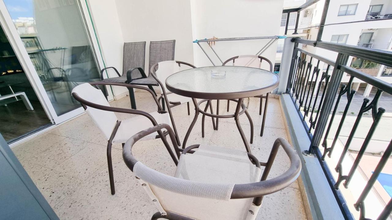 Modern Retreat: 2Br Stylish Apt With Comfy Rooms! Smart Tv With 200Mbps Internet Ларнака Екстер'єр фото